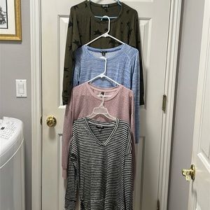 Bundle Assortment of Long Sleeve Tops Qty 4 Size Medium